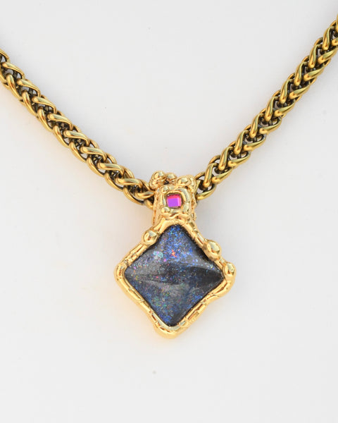 Rombhi Stardust